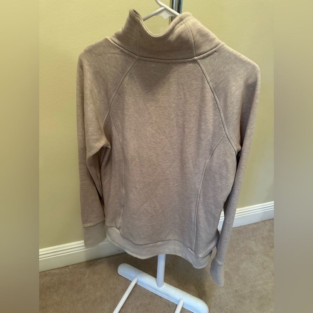 90 Degree By Reflex Light Beige Turtleneck sweatshirt